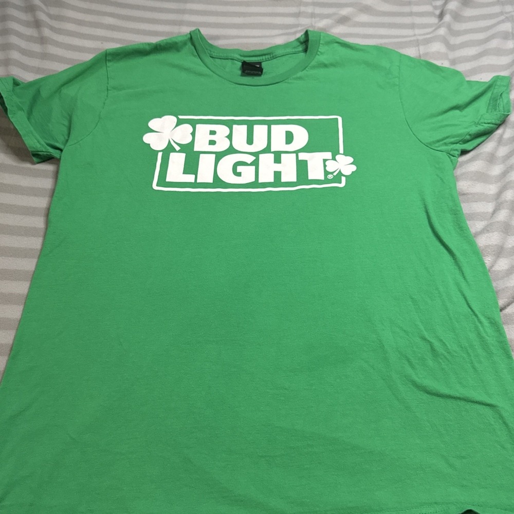 Bud‎ Light Beer Shirt Green Shamrock Hanes Perfect T Short Sleeve Men Large EUC